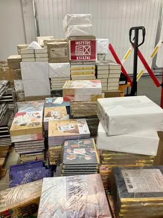 Інститут книги закупив 7 тисяч книжок українською мовою для дітей та підлітків
