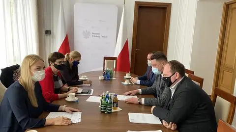 Kontrola poselska w ministerstwie edukacji