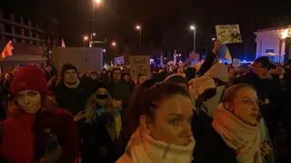 Manifestacja w Warszawie (zdjęcie z 25.02.2022 r.)