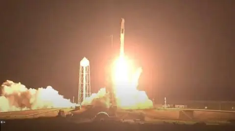 Space X. Falcon 9 wystartował z przylądku Canaveral na Florydzie
