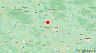 Na drodze A14 w okolicy Halle (Saksonia-Anhalt) doszło do tragicznego wypadku z udziałem dwóch samochodów osobowych i dwóch busów