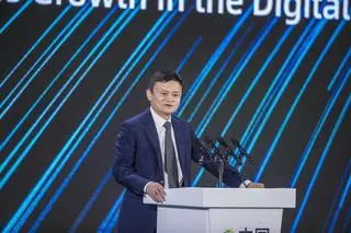 Aktualnie czytasz: Chiński miliarder pokazał się publicznie po kilku miesiącach. Kurs akcji wystrzelił