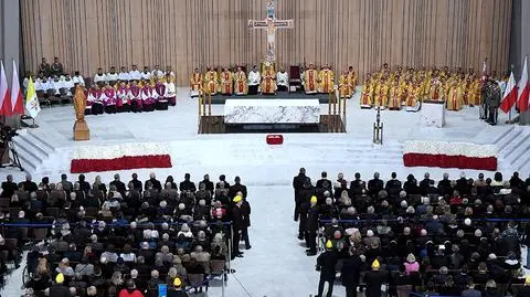 Uroczystość posadzenia siedmiu dębów na cześć siedmiu Ojców Wolności
