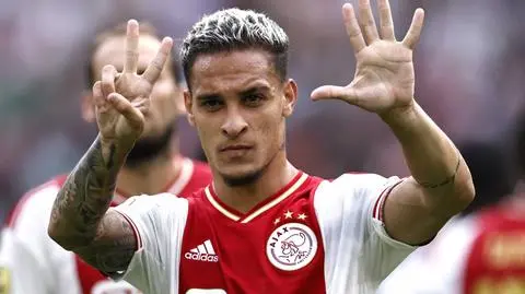 Rekordowy transfer lata potwierdzony. Antony podpisał kontrakt z Manchesterem United