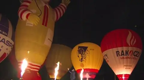 Nocne show balonów