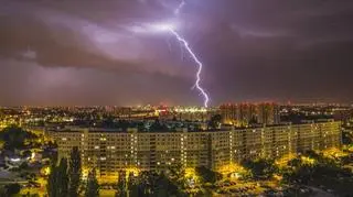 Popularna burza nad Poznaniem. Między innymi dzięki "The Economist"