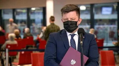 Dworczyk: kwalifikacja do szczepienia będzie się odbywała na podstawie kwestionariusza, który pacjent wypełnia sam