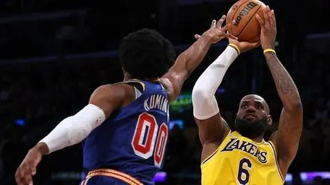 LeBron James nie do zatrzymania w meczu z Warriors