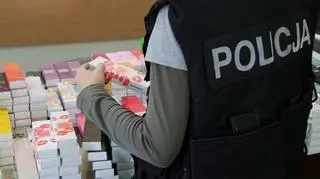 Policja znalazła podrabiane kosmetyki znanych firm