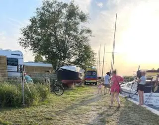 Do pożaru jachtu doszło w marinie w Wapnicy