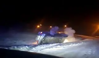 Ucieczę przed policją zakończył w rowie