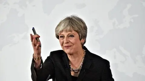 Premier May spotka się z przewodniczącym KE