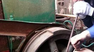 Remontują legendarny ciągnik