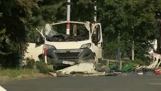 Zniszczony samochód dostawczy
