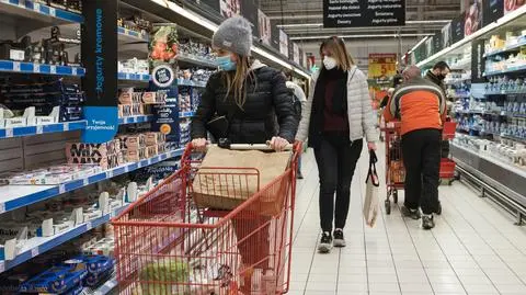 Pensje, ceny, wzrost gospodarczy. Nowe prognozy dla Polski