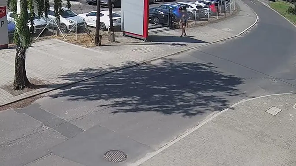 Pozna Tak policjanci strzelili 17 razy do bezbronnego Wyborcza ujawnia szokujce nagranie z interwencji policji (1)