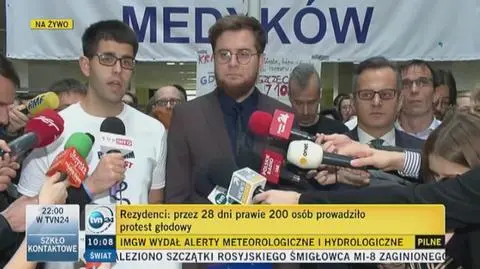 Rezydenci zakończyli protest głodowy