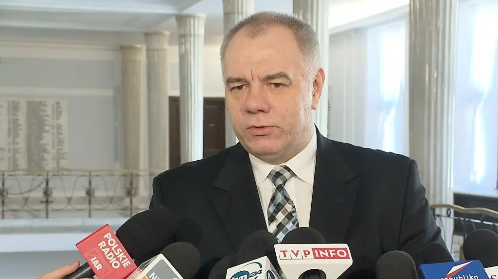 "To pseudokompromis"