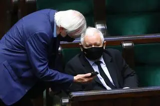 Aktualnie czytasz: Bałagan z Polskim Ładem i dymisje w rządzie. W poniedziałek narada kierownictwa PiS
