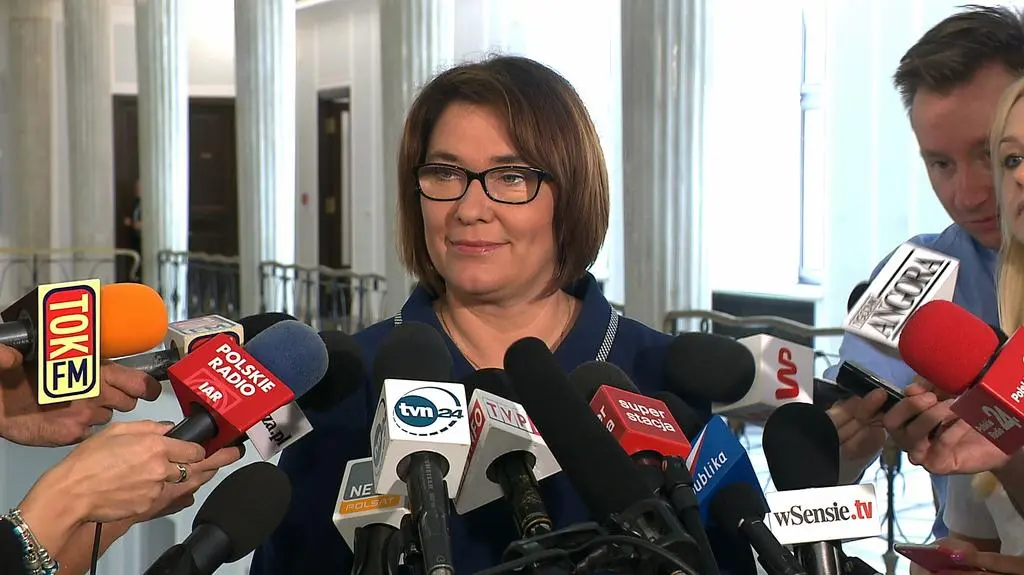 Rzeczniczka klubu PiS o wniosku PO o wotum nieufności dla szefa MON: absurdalny, niedorzeczny i bezzasadny