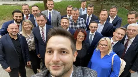 Patryk Jaki z posłami Solidarnej Polski