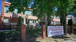 Miasto planowało w placówkach zbudować między innymi stołówki czy hale sportowe 