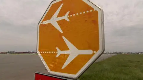 Poland faces air traffic paralysis from May 1 if dispute with controllers is not resolved