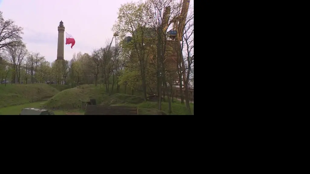 Flagę podarł wiatr