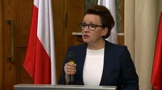 Anna Zalewska o zespołach szkół