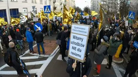 "Dość okrucieństwa, przyjąć uchodźców". Przez Warszawę przeszedł Marsz Troski o Oszukanych