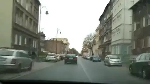 Pościg ulicami miasta. "Wróć, wróć, blokuj go!"