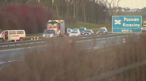 Poznań: Zderzenie busa z autem na autostradzie A2. Zginęła kobieta