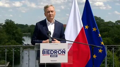 "Nie możemy wrócić do dziadowskiego państwa". Biedroń przedstawił "plan odbudowy Polski"