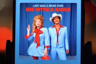 Lady Gaga i Bruno Mars na okładce singla  "Die with a Smile"