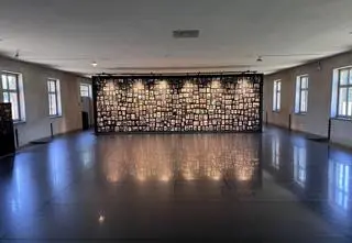 Tu "pozbawiano ofiary człowieczeństwa". Można ponownie zwiedzać "centralną saunę" w Auschwitz