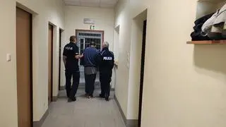 Policjanci zatrzymali obywatela Afganistanu, który szedł pieszo po drodze ekspresowej S8