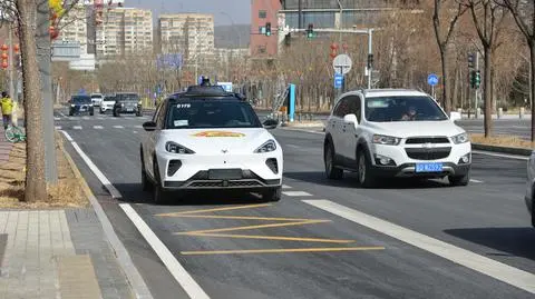"Robotaksówki" wywołują niepokój w Chinach