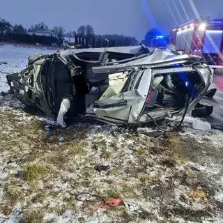 Kierowca był pijany, pasażerka walczy o życie