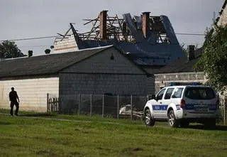 Media: to rakieta z polskiego F-16 spadła na dom w Wyrykach