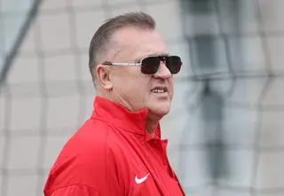 O tym "pan redaktor nie napisze". Jak Kulesza i Publicon Sport (nie) odpowiadali na pytania