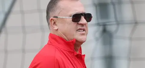 O tym "pan redaktor nie napisze". Jak Kulesza i Publicon Sport (nie) odpowiadali na pytania