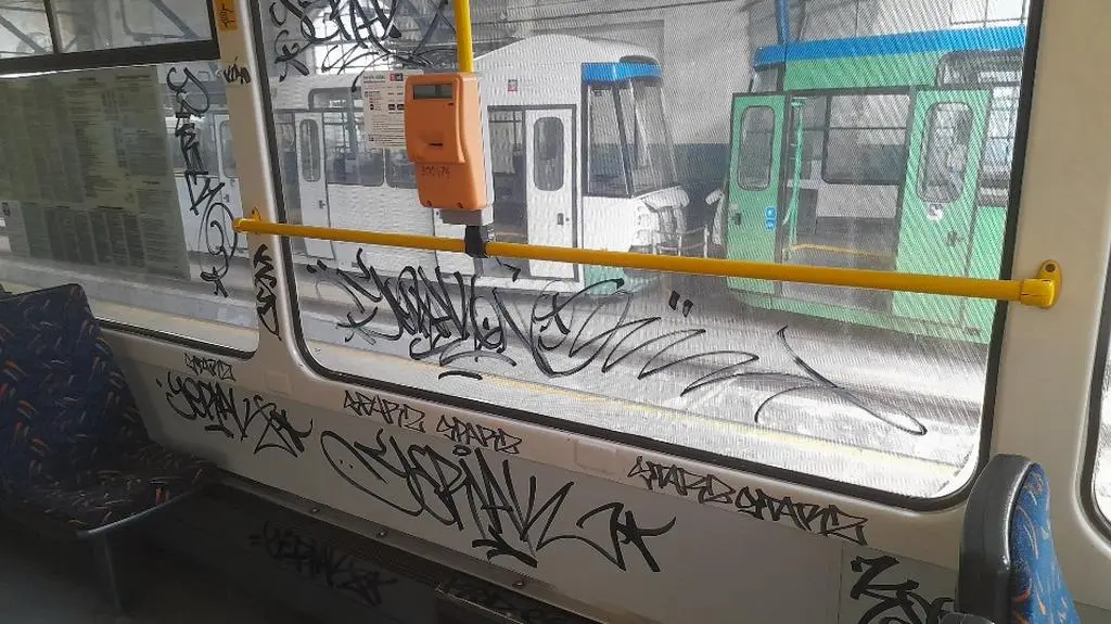 Monitoring uwiecznił dwóch nastolatków