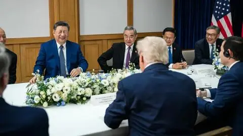Zdjęcia ze spotkania Donalda Truma z Xi Jinpingiem