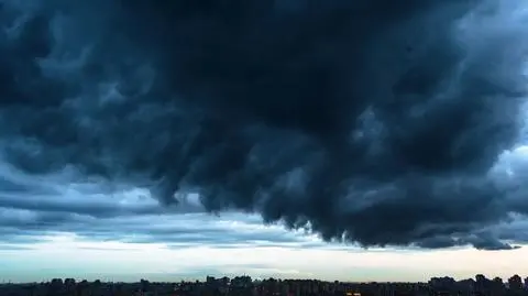 Spokojna noc, w dzień może zagrzmieć