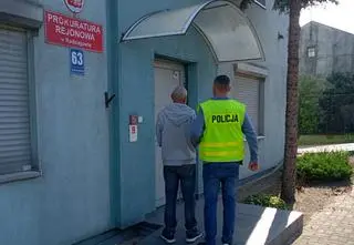 Oddał strzały z długiej broni w kierunku 41-latka