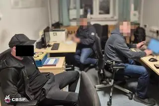 Tak zwani łowcy cieni zatrzymali kolejne trzy poszukiwane osoby