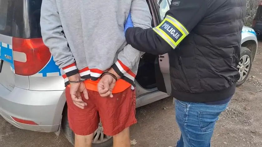 72-latek brutalnie pobity w mieszkaniu. Wśród podejrzanych jego była partnerka