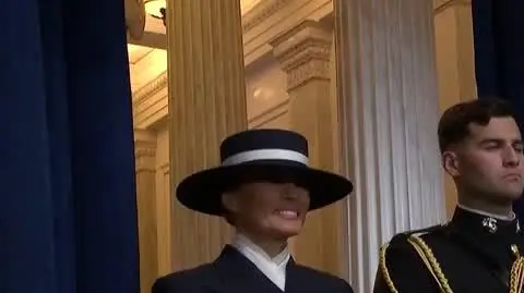 melania wejscie 