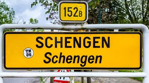 Koniec strefy Schengen? Dlaczego "składanie do grobu jest przedwczesne"