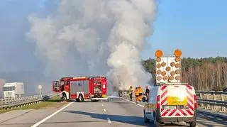 Pożar na S8. Zapalił się samochód osobowy